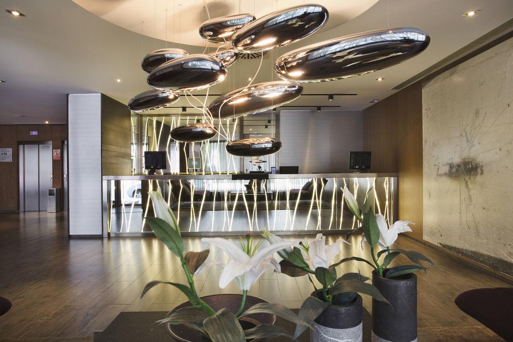 Ac Hotel Atocha By Marriott Madrid Luaran gambar