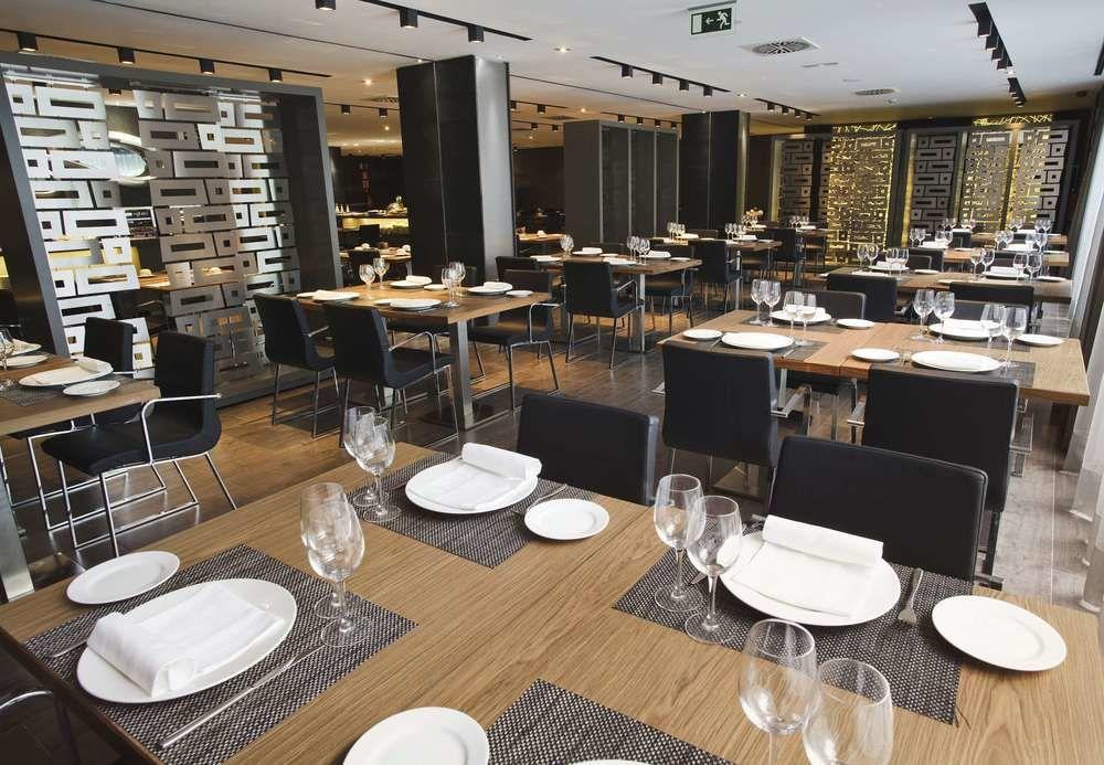 Ac Hotel Atocha By Marriott Madrid Luaran gambar