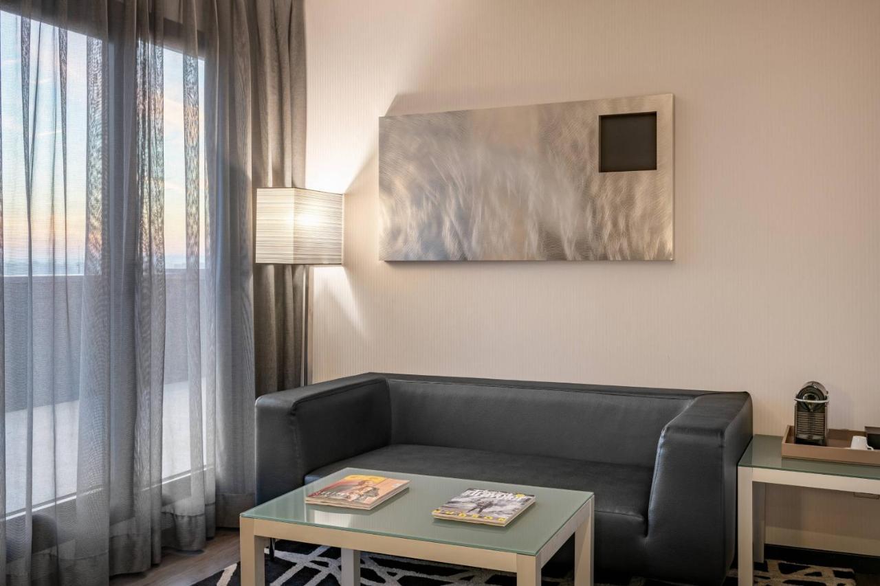 Ac Hotel Atocha By Marriott Madrid Luaran gambar