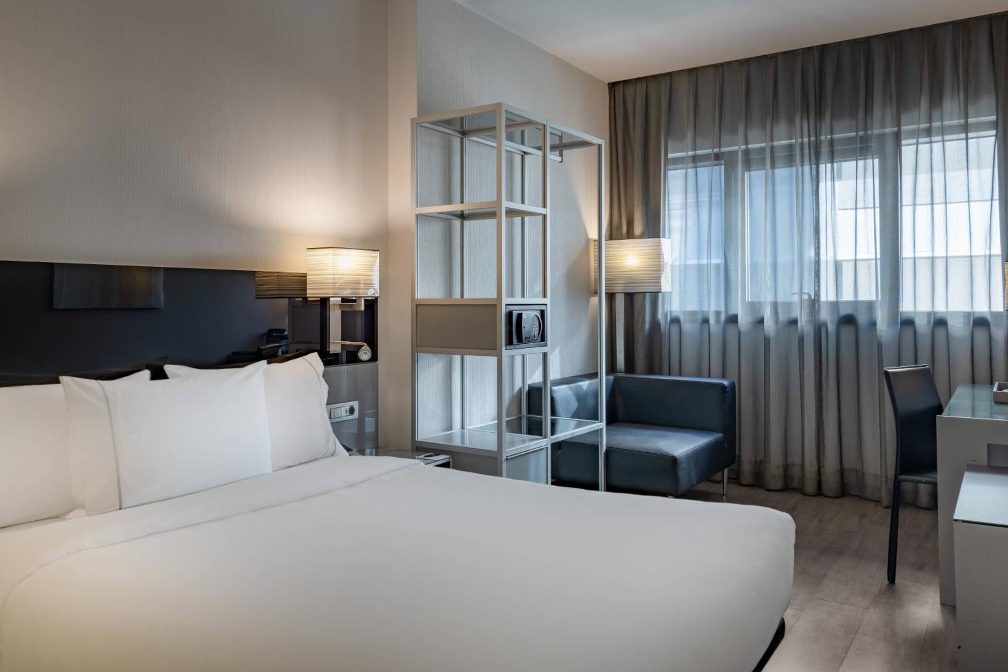 Ac Hotel Atocha By Marriott Madrid Luaran gambar